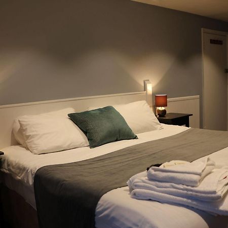 The Oyster Smack Inn Burnham-on-Crouch Экстерьер фото
