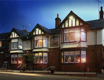 The Oyster Smack Inn Burnham-on-Crouch Экстерьер фото
